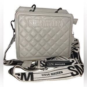 Steve Madden Quilted Crossbody Womans Purse Silver Hardware Thick Shoulder Strap